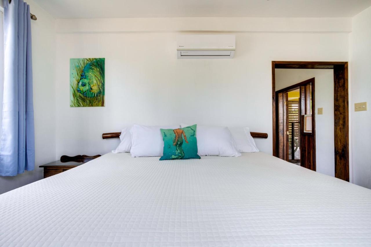 Driftwood Gardens Guesthouse Placencia Exterior foto